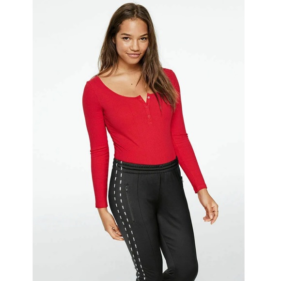 NWOT Victoria’s Secret PINK Ribbed Long Sleeve Bodysuit - Picture 2 of 5